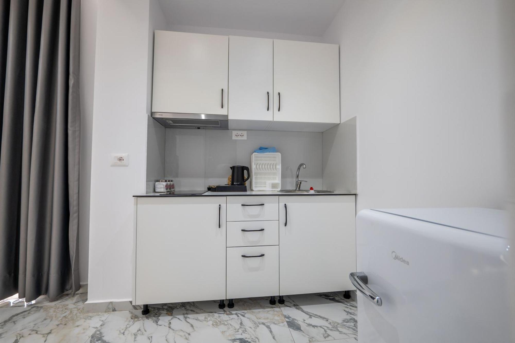 Apartments Margarita Ксамил Екстериор снимка